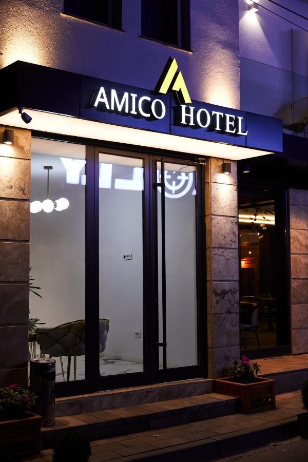Amico Hotel Prishtinë Ngoại thất bức ảnh